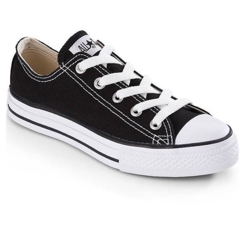 🔴 SOLD 🔴 Chuck Taylor All Star Sneakers Size 3